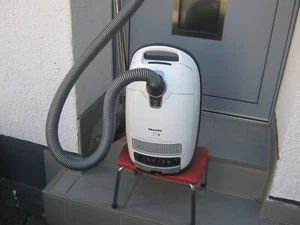 Miele S 8340 Staubsauger Eco-Line Type HS15 Funktionsfähig - Bild 1 von 6