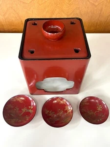 Juego de bebida de sake lacado japonés período Meiji - Imagen 1 de 18