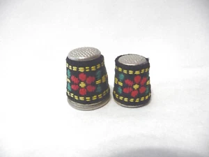 THIMBLES VINTAGE PETIT POINT WRAPS ON SILVERTONE AUSTRIA MOTHER & DAUGHTER RED F - Picture 1 of 5