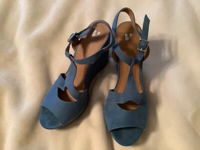 Sandalias de gamuza azul plataforma BP para mujer talla 8 M - ¡Usadas una vez! Foto 1 de 4