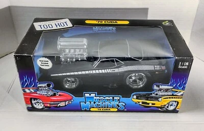 Muscle Machines 1970 Dodge CUDA Black / White Stripes 1:18 Scale  - Image 1 of 2