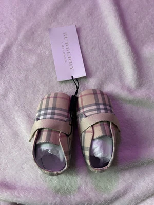 burberry обувь для младенцев размер 19 - Изображение 1 из 2
