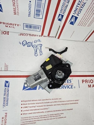 Мотор крыши от солнца 03–09 Toyota 4Runner Lexus GX470 471701-10010 / 89721-60060 - Изображение 1 из 4