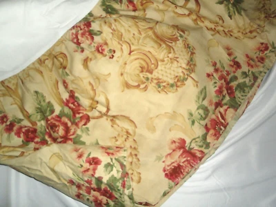 FALDA DE CAMA RALPH LAUREN GROSVENOR CUADRADA FLORAL LINO ROJO FRANCÉS COUNTRY QUEEN 15" Foto 1 de 4