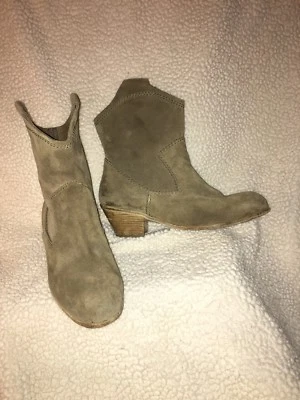 BOTÍN MUJER PEDRO GARCIA VERDE MOSTAZA GAMUZA DESGASTADO EURO 36 Foto 1 de 4