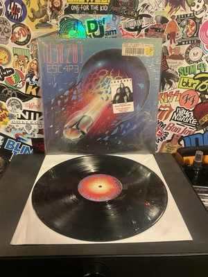JOURNEY Escape VG+ VINYL W/HYPE STICKER  - Image 1 of 2