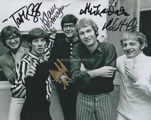 Manfred Mann FULLY HAND SIGNED 8x10 Photo, Autograph Klaus Voormann Mike D'Abo - Picture 1 of 2
