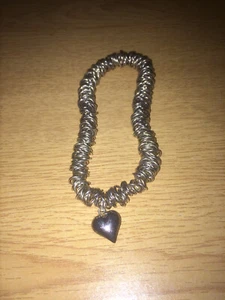 Brazalete de eslabones redondos de plata de ley 925 pesado vintage con colgante de corazón de plata - Imagen 1 de 10