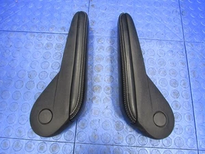 11-20 Caravan Town & Country Leather Front Right Left Seat Armrest Arm Rest 5812 - Foto 1 di 7