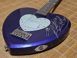 Unbenutzte Daisyrock E-Gitarre Heartbreaker lila mit Softcase sehr selten - Bild 1 von 12