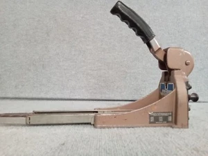 Duo-Fast Manual Box Stapler - Picture 1 of 6
