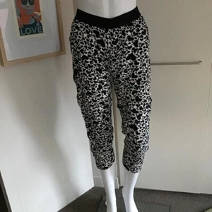 Zadig & Voltaire Black White Heart Logo Cropped Jogger/Elasticated Waist/Size XS - Imagen 1 de 9