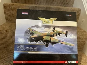 Corgi 1:72 HP Halifax B. Mk.II Serie 1, 35 Sqn RAF TL-S Aprile 1942, n. AA37201 - Foto 1 di 13