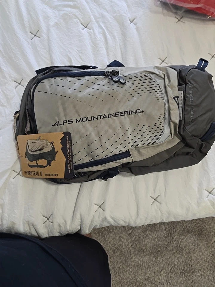 Рюкзак Alps Mountaineering HydroTrail 17 л - Изображение 1 из 2