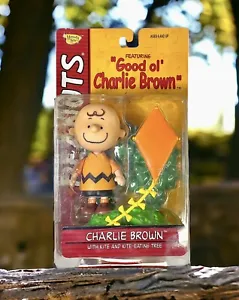 Peanuts Good Ol’ Charlie Brown Charlie W/ Kite & Tree Figure Memory Lane NIP - Picture 1 of 9