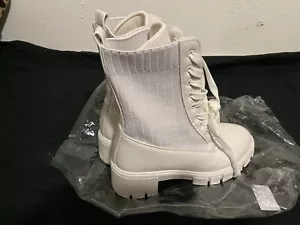 Combat Military style Laced Up Boots For Women Fashion, Lightly Used - Picture 1 of 4