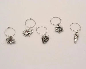 Christmas Wine Glass Charms Set of 5 Winter Silver with Red and Green EUC - Picture 1 of 2