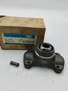 GM 6258549 Centering Socket Yoke Repair Kit NOS Made in USA - Picture 1 of 6