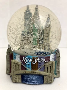 Globo de nieve vintage New York de 3,25" de alto - Imagen 1 de 5
