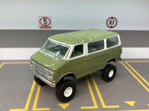1971 Chevy Van Lifted 4x4 Truck 1/64 Diecast Custom M2 Machines Off-Road 4WD - Picture 1 of 14