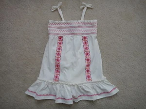 Baby GAP gesmoktes besticktes Trägerkleid 12 18 Monate elfenbein pink neu mit Etikett $ 27 - Bild 1 von 7