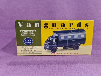VANGUARDS VA 8009  CAMION BEDFORD S TYPE VAN POLICE CONTROL SCALA 1:64 - Immagine 1 di 4