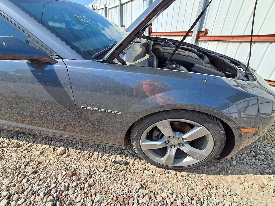 Used Front Right Fender fits: 2011 Chevrolet Camaro Front Right Grade A Foto 1 de 4