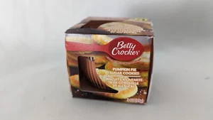 Betty Crocker Discontinued Pumpkin Pie Sugar Cookies Scented Candle - Picture 1 of 8