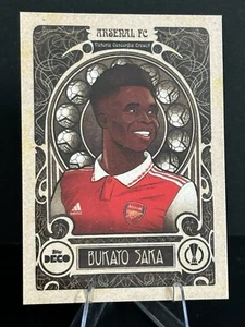 Bukayo Saka Arsenal FC 2022 Topps Deco “Artistry” - Imagen 1 de 2
