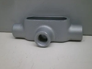 (Paquete de 5) Camiseta Appleton T17-SA 1/2" Aluminio FM7 Conducto Salida Cuerpo Tipo T - Imagen 1 de 6