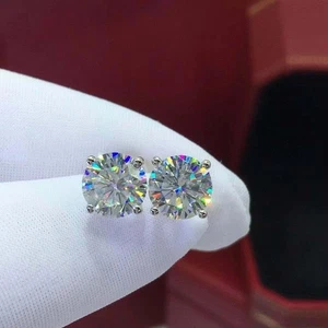 IGI Round 2 Carat D VVS Lab Grown/CVD Diamond Solitaire Stud Earrings 14k Gold - Picture 1 of 10