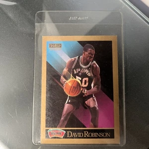 1990-91 Skybox - David Robinson #260 - Picture 1 of 2