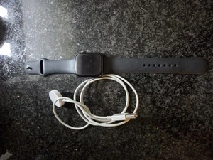 apple watch 6 44mm - Photo 1 sur 5