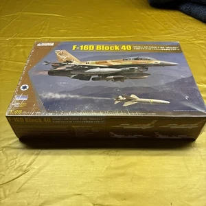 1/48 Kinetic IDF F-16D Block 40 "Brakeet" #48130 Israeli Scorpion Squadron New - Picture 1 of 4