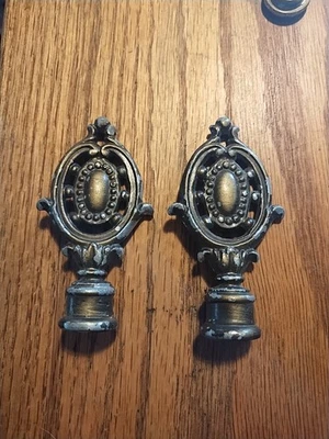 Par de accesorios de techo de hierro fundido con acabado de lámpara antigua Art Deco de colección de lujo  Foto 1 de 2