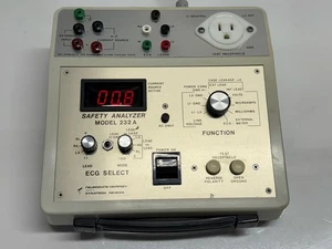 Analizzatore Dynatech 232A - Foto 1 di 5