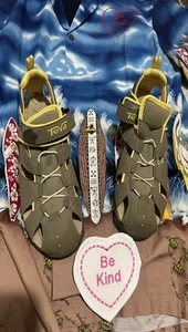 Teva women’s gray & yellow sandals USA size 9 Shock Pad China - Picture 1 of 8