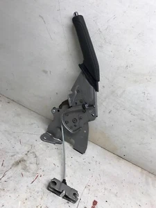 TOYOTA RAV4 MK4 XA40 2017 PALANCA DE MANIJA FRENO DE MANO - Imagen 1 de 4