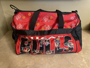 VINTAGE 1998 LOONEY TUNES & CHICAGO BULLS GYM BAG 90s JORDAN ERA TASMANIAN DEVIL - Picture 1 of 9