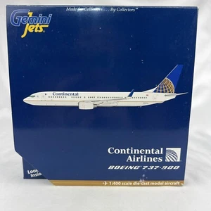 Continental Airlines Gemini Jets 1:400 Boeing 737-900 REG: N39416 GJCOA918 - Picture 1 of 15