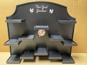 Brand New Willabee & Ward NY Yankees Collectors Shelf /Ball Helmets Cards - A48 - Picture 1 of 7