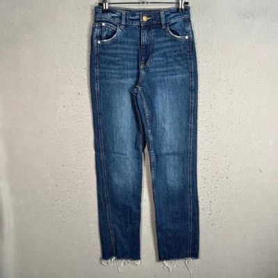 Pantalones de mezclilla azules de pierna recta cintura alta talla 0 de Zara para mujer con dobladillo crudo Foto 1 de 4
