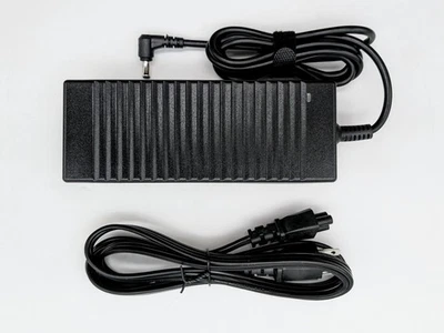 Adaptador de CA Original Panasonic Toughbook CF-AA5713A 110W 15.6V 7.05A con Alimentación C. Foto 1 de 4