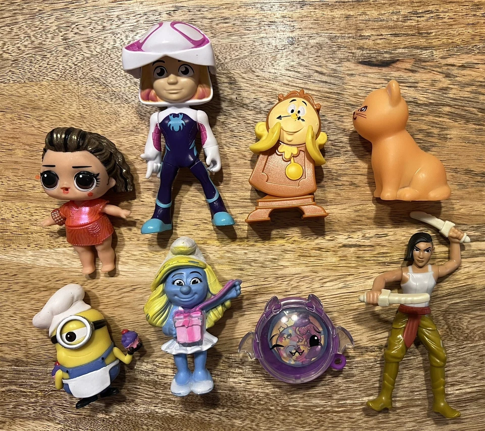 Lote de juguetes mixtos Disney, Spiderman, LOL Sorpresa, Minions, Pikmi Pops Pitufina Foto 1 de 1