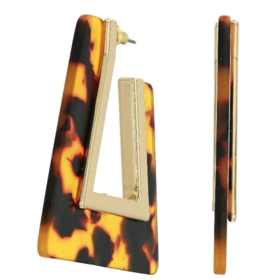 Brincos de argola de resina triangular Rebecca Minkoff em tartaruga She W1058 - Imagem 1 de 2