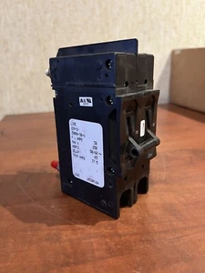 Neu 30 AMP Airpax Leistungsschalter - P/N: 229-2-39084-30-V - Bild 1 von 6
