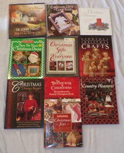 Lot 10 Christmas Craft Recipe Books HB Thomas Kinkade Ornaments Gifts Country - Picture 1 of 4