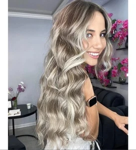Natürliche dunkle Asche Platin Körper gewellt 13x4 Lace Front Echthaar Perücke für Frauen - Bild 1 von 4