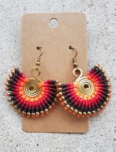Colorful Waxed Macrame Cord & Brass Boho Festival Earrings Thailand - Bild 1 von 1