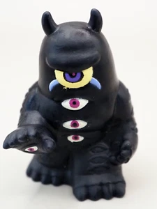Eyesoar Yokai Watch Finger Puppet Soft vinyl Figure Yo-Kai Bandai Japan C905 - Picture 1 of 5